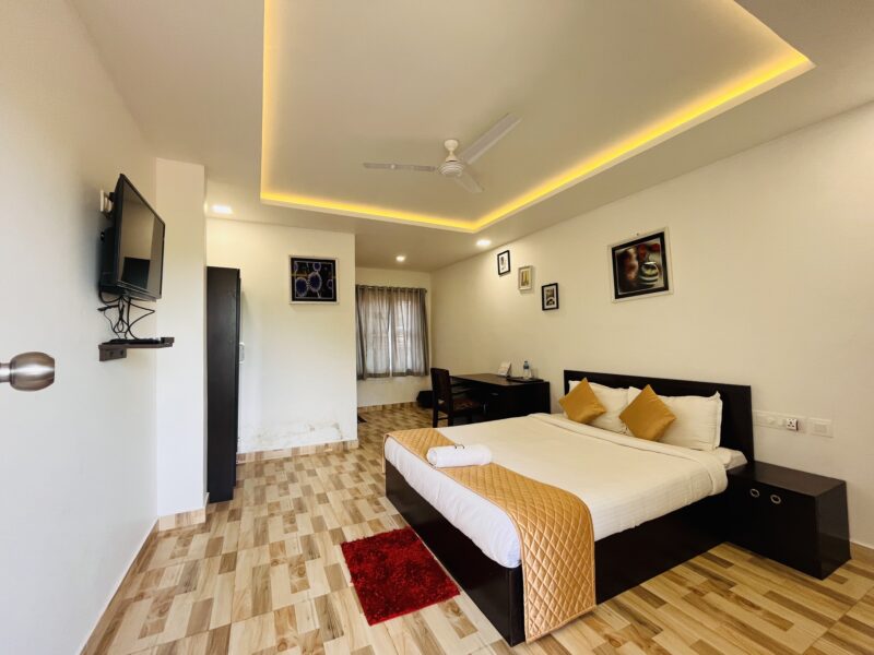 7Malai Residency